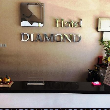 Hotel Diamond Макасар Екстериор снимка